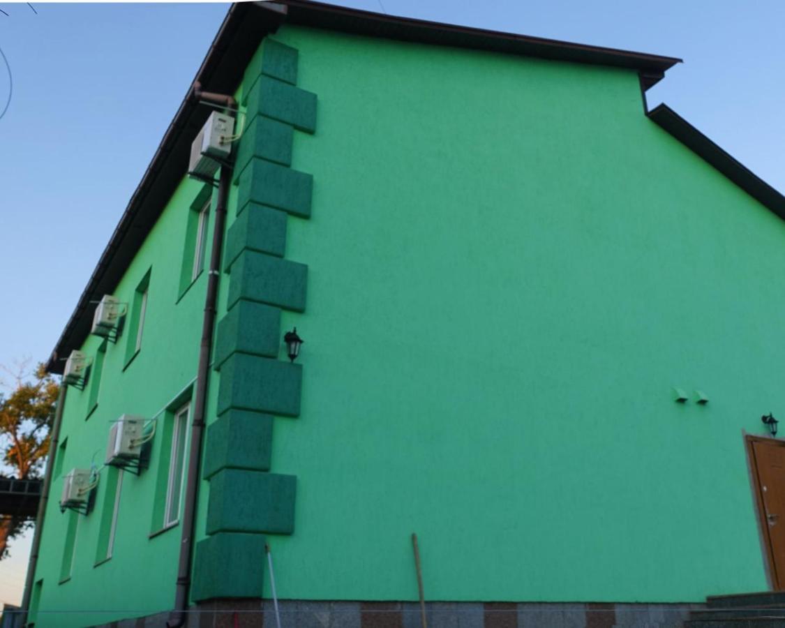 Green Cost Boryspilʼ Exterior foto